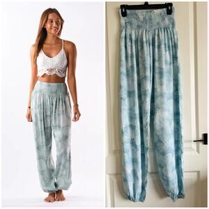 Lotus and Luna S/M Zanzibar Island Pants Harem Yoga Bohemian Light Blue Palm MWT
